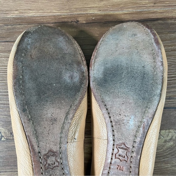 Tory Burch Caroline 2 Ballet Flats Tan Leather Slip-Ok Shoes Women’s Size 7 - Picture 7 of 9